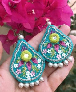 گوشواره و سنجاق سینه سوزن دوزی کد 14