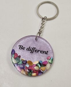 جاکلیدی رزینی جمله انگیزشی Be different کد 129